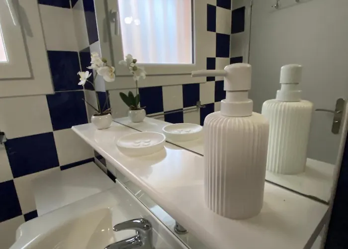 Et Son Rooftop Panoramique Privé, Anthéor, Raphaël, Et Gare à Pieds Appartamento Saint-Raphaël